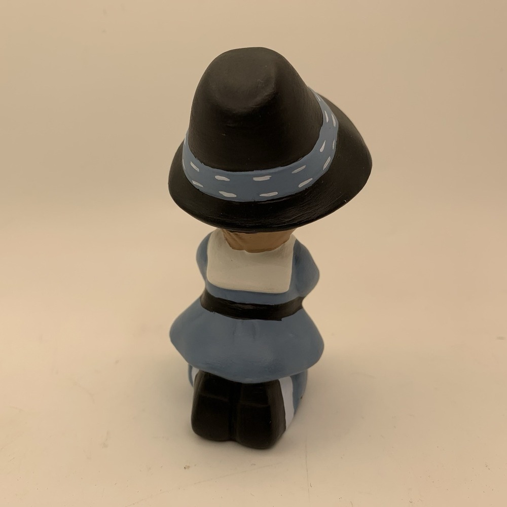 Vintage Pilgrim Boy Figurines Kneeling & Praying 3.5" Tall Ceramic Hand Painted - Picture 5 of 7